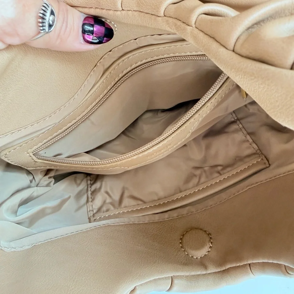 NWOT FAWN Limited Edition Fern Tan Braided Handle Women's Bag